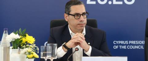 T&iota;&sigmaf; &epsilon;&xi;&epsilon;&lambda;ί&xi;&epsilon;&iota;&sigmaf; &sigma;&tau;&eta;&nu; &pi;&epsilon;&rho;&iota;&omicron;&chi;ή &sigma;&upsilon;&zeta;ή&tau;&eta;&sigma;&epsilon; &omicron; &Kappa;ό&mu;&pi;&omicron;&sigmaf; &mu;&epsilon; &omicron;&mu;&omicron;&lambda;ό&gamma;&omicron;&upsilon;&sigmaf; &tau;&omicron;&upsilon; &alpha;&pi;ό &Lambda;ί&beta;&alpha;&nu;&omicron; &kappa;&alpha;&iota; &Mu;&pi;&alpha;&chi;&rho;έ&iota;&nu;