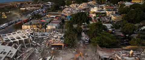 &Alpha;&nu;&theta;&rho;&omega;&pi;&iota;&sigma;&tau;&iota;&kappa;ή &kappa;&rho;ί&sigma;&eta; &kappa;&alpha;&iota; &phi;ό&beta;&omicron;&iota; &gamma;&iota;&alpha; 10.000 &nu;&epsilon;&kappa;&rho;&omicron;ύ&sigmaf; &sigma;&tau;&eta; &Beta;&epsilon;&nu;&epsilon;&zeta;&omicron;&upsilon;έ&lambda;&alpha;-&Kappa;&rho;ί&sigma;&iota;&mu;&epsilon;&sigmaf; &omicron;&iota; &tau;&epsilon;&lambda;&epsilon;&upsilon;&tau;&alpha;ί&epsilon;&sigmaf; ώ&rho;&epsilon;&sigmaf; &tau;&omega;&nu; &epsilon;&pi;&iota;&chi;&epsilon;&iota;&rho;ή&sigma;&epsilon;&omega;&nu; &delta;&iota;ά&sigma;&omega;&sigma;&eta;&sigmaf;