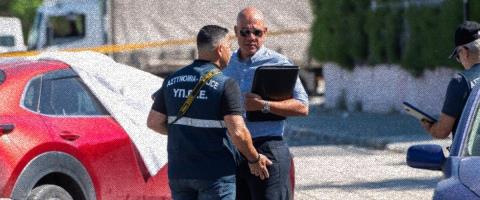 &laquo;&Sigma;&tau;&alpha;&mu;&alpha;&tau;ή&sigma;&tau;&epsilon; &tau;&alpha; &sigma;&epsilon;&nu;ά&rho;&iota;&alpha;, &eta; &mu;&eta;&tau;έ&rho;&alpha; &mu;&omicron;&upsilon; &gamma;&iota;&alpha; &pi;&omicron;&lambda;&lambda;ά &chi;&rho;ό&nu;&iota;&alpha; &zeta;&omicron;ύ&sigma;&epsilon; &beta;ί&alpha;, &phi;ό&beta;&omicron; &kappa;&alpha;&iota; έ&lambda;&epsilon;&gamma;&chi;&omicron;&raquo;-&Pi;&alpha;&rho;έ&mu;&beta;&alpha;&sigma;&eta; &alpha;&pi;ό &tau;&omicron;&nu; &gamma;&alpha;&mu;&pi;&rho;ό &tau;&eta;&sigmaf; 46&chi;&rho;&omicron;&nu;&eta;&sigmaf; &pi;&omicron;&upsilon; &pi;&upsilon;&rho;&omicron;&beta;&omicron;