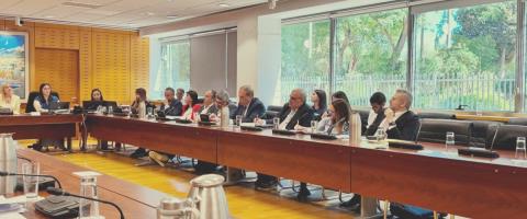 &Delta;&iota;&alpha;&pi;&iota;&sigma;&tau;ώ&theta;&eta;&kappa;&epsilon; &pi;&rho;ό&sigma;&phi;&omicron;&rho;&omicron; έ&delta;&alpha;&phi;&omicron;&sigmaf; &gamma;&iota;&alpha; &pi;&alpha;&rho;&omicron;&chi;ή &alpha;&nu;&alpha;&kappa;&rho;&iota;&tau;&iota;&kappa;ώ&nu; &epsilon;&xi;&omicron;&upsilon;&sigma;&iota;ώ&nu; &sigma;&tau;&eta;&nu; &Alpha;&rho;&chi;ή &Kappa;&alpha;&tau;ά &tau;&eta;&sigmaf; &Delta;&iota;&alpha;&phi;&theta;&omicron;&rho;ά&sigmaf;, &delta;&epsilon;&nu; &sigma;&upsilon;&gamma;&kappa;&lambda;ί&nu;&omicron;&upsilon;&nu; &sigma;&tau;&omicron;&nu; &tau;&rho;ό&pi;&omicron;