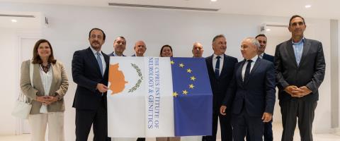 &Epsilon;&gamma;&kappa;&alpha;&iota;&nu;ί&alpha;&sigma;&epsilon; &tau;&omicron; &nu;έ&omicron; &kappa;&tau;ί&rho;&iota;&omicron; &tau;&omicron;&upsilon; &Iota;&nu;&sigma;&tau;&iota;&tau;&omicron;ύ&tau;&omicron;&upsilon; &Nu;&epsilon;&upsilon;&rho;&omicron;&lambda;&omicron;&gamma;ί&alpha;&sigmaf; &kappa;&alpha;&iota; &Gamma;&epsilon;&nu;&epsilon;&tau;&iota;&kappa;ή&sigmaf; &Kappa;ύ&pi;&rho;&omicron;&upsilon; &omicron; &Pi;&rho;ό&epsilon;&delta;&rho;&omicron;&sigmaf;-&laquo;&Sigma;&upsilon;&nu;&epsilon;&iota;&delta;&eta;&tau;ή &epsilon;&pi;&iota;&lambda;&omicron;&gamma;ή &eta; &epsilon;&pi;έ&nu;&delta;&upsilon;&sigma;&eta; &tau;&omicron;&upsilon; &Kappa;&rho;ά&tau;&omicron;&upsilon;&sigmaf;&raquo;