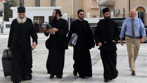 &Sigma;&tau;&iota;&sigmaf; &sigma;&upsilon;&nu;&theta;ή&kappa;&epsilon;&sigmaf; &phi;&omega;&tau;&omicron;&gamma;&rho;ά&phi;&eta;&sigma;&eta;&sigmaf; &tau;&epsilon;&kappa;&mu;&eta;&rho;ί&omega;&nu; &eta; &alpha;&nu;&tau;&epsilon;&xi;έ&tau;&alpha;&sigma;&eta; &mu;ά&rho;&tau;&upsilon;&rho;&alpha; &sigma;&tau;&eta;&nu; &upsilon;&pi;ό&theta;&epsilon;&sigma;&eta; &Alpha;&beta;&beta;&alpha;&kappa;&omicron;ύ&mu;
