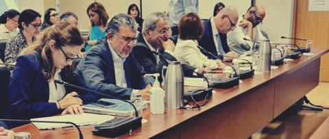 Έ&tau;&sigma;&iota; &theta;&alpha; &alpha;&nu;&epsilon;&beta;&omicron;ύ&nu; &omicron;&iota; &sigma;&upsilon;&nu;&tau;ά&xi;&epsilon;&iota;&sigmaf; &mu;&epsilon; &tau;&eta;&nu; &mu;&epsilon;&tau;&alpha;&rho;&rho;ύ&theta;&mu;&iota;&sigma;&eta;, &alpha;&pi;ό 5% έ&omega;&sigmaf; 55% &omicron;&iota; &alpha;&upsilon;&xi;ή&sigma;&epsilon;&iota;&sigmaf;-&Tau;&alpha; &kappa;&rho;&iota;&tau;ή&rho;&iota;&alpha;, &tau;&iota; &alpha;&lambda;&lambda;ά&zeta;&epsilon;&iota; &mu;&epsilon; &tau;&omicron; &laquo;&tau;&sigma;&epsilon;&kappa;&omicron;ύ&delta;&iota;&raquo; &kappa;&alpha;&iota; &eta; &nu;έ&alpha; &kappa;&alpha;