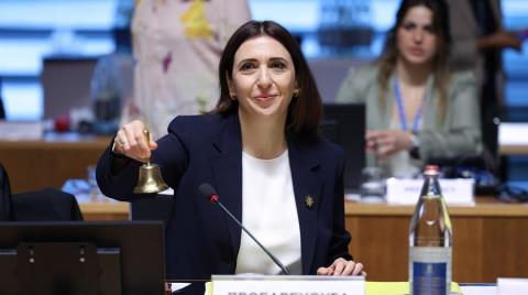 M. &Rho;&alpha;&omicron;&upsilon;&nu;ά: &Theta;&alpha; &epsilon;&pi;&epsilon;&nu;&delta;ύ&sigma;&omicron;&upsilon;&mu;&epsilon; &tau;&omicron; &kappa;&epsilon;&phi;ά&lambda;&alpha;&iota;&omicron; &tau;&eta;&sigmaf; &Kappa;&upsilon;&pi;&rho;&iota;&alpha;&kappa;ή&sigmaf; &Pi;&rho;&omicron;&epsilon;&delta;&rho;ί&alpha;&sigmaf; &tau;&eta;&sigmaf; &Epsilon;.&Epsilon;. &gamma;&iota;&alpha; &nu;&alpha; &epsilon;&nu;&iota;&sigma;&chi;ύ&sigma;&omicron;&upsilon;&mu;&epsilon; &tau;&eta;&nu; &Kappa;ύ&pi;&rho;&omicron;