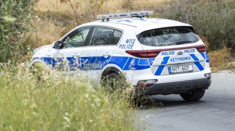 &Epsilon;&nu;&tau;&omicron;&pi;ί&sigma;&tau;&eta;&kappa;&alpha;&nu; &kappa;&alpha;&iota; &omicron;&iota; ά&lambda;&lambda;&epsilon;&sigmaf; &delta;ύ&omicron; &alpha;&delta;&epsilon;&lambda;&phi;έ&sigmaf; &pi;&omicron;&upsilon; &epsilon;ί&nu;&alpha;&iota; &mu;ά&rho;&tau;&upsilon;&rho;&epsilon;&sigmaf; &sigma;&epsilon; &delta;ί&kappa;&eta; &epsilon;&nu;&alpha;&nu;&tau;ί&omicron;&nu; &tau;&eta;&sigmaf; &omicron;&iota;&kappa;&omicron;&gamma;έ&nu;&epsilon;&iota;&alpha;&sigmaf; &tau;&omicron;&upsilon;&sigmaf;-&Tau;&iota;&sigmaf; &alpha;&nu;&alpha;&gamma;&nu;ώ&rho;&iota;&sigma;&alpha;&nu; &alpha;&sigma;&tau;&upsilon;&nu;&omicron;&mu;&iota;&kappa;&omicron;ί &sigma;&tau;&eta; &Lambda;&epsilon;&upsilon;