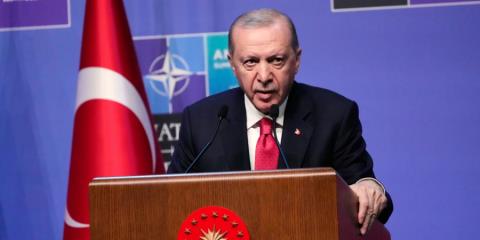 &Tau;&alpha; έ&beta;&alpha;&lambda;&epsilon; &mu;&epsilon; &tau;&omicron;&nu; &Mu;&eta;&tau;&sigma;&omicron;&tau;ά&kappa;&eta; &omicron; &Epsilon;&rho;&nu;&tau;&omicron;&gamma;ά&nu;-&laquo;&Delta;&epsilon;&nu; &tau;&omicron;&nu; &rho;&omega