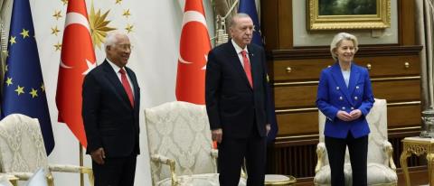 &Omicron;ύ&tau;&epsilon; &lambda;έ&xi;&eta; &gamma;&iota;&alpha; &tau;&omicron; &Kappa;&upsilon;&pi;&rho;&iota;&alpha;&kappa;ό &omicron; &Epsilon;&rho;&nu;&tau;&omicron;&gamma;ά&nu; &mu;&epsilon;&tau;ά &tau;&eta; &sigma;&upsilon;&nu;ά&nu;&tau;&eta;&sigma;&eta; &mu;&epsilon; &Kappa;ό&sigma;&tau;&alpha; &kappa;&alpha;&iota; &Omicron;ύ&rho;&sigma;&omicron;&upsilon;&lambda;&alpha;-&Theta;έ&lambda;&epsilon;&iota; &alpha;&nu;&alpha;&zeta;&omega;&omicron;&gamma;ό&nu;&eta;&sigma;&eta; &tau;&eta;&sigmaf; &epsilon;&nu;&tau;&alpha;&xi;&iota;&alpha;&kappa;ή&sigmaf; &delta;&iota;&alpha;&delta;&iota;&kappa;&alpha;&sigma;ί&alpha;&sigmaf; &sigma;&tau;&eta;&nu; &Epsilon;.