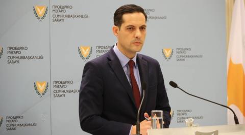 &Kappa;. &Lambda;&epsilon;&tau;&upsilon;&mu;&pi;&iota;ώ&tau;&eta;&sigmaf;: &Tau;&omicron; &Kappa;&upsilon;&pi;&rho;&iota;&alpha;&kappa;ό &pi;&alpha;&rho;&alpha;&mu;έ&nu;&epsilon;&iota; &pi;&rho;&omicron;&tau;&epsilon;&rho;&alpha;&iota;ό&tau;&eta;&tau;&alpha; &sigma;&tau;&eta; &delta;&iota;&epsilon;&theta;&nu;ή &alpha;&tau;&zeta;έ&nu;&tau;&alpha;