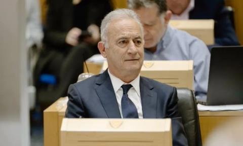 &Delta;ί&pi;&lambda;&alpha; &sigma;&tau;&omicron;&nu; &Chi;&rho;&iota;&sigma;&tau;&omicron;&delta;&omicron;&upsilon;&lambda;ί&delta;&eta; &sigma;&tau;&omicron;&nu; &delta;&rho;ό&mu;&omicron; &pi;&rho;&omicron;&sigmaf; &tau;&eta;&nu; &lambda;ύ&sigma;&eta; &omicron; &Alpha;&beta;έ&rho;&omega;&phi;-&laquo;&Tau;&alpha; &pi;&rho;ά&gamma;&mu;&alpha;&tau;&alpha; &sigma;&omicron;&beta;&alpha;&rho;&epsilon;ύ&omicron;&upsilon;&nu;&raquo;