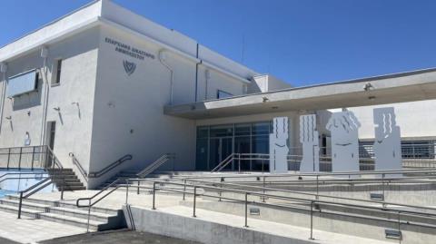 &Tau;&omicron; &Sigma;&epsilon;&pi;&tau;έ&mu;&beta;&rho;&iota;&omicron; &alpha;&pi;&alpha;&nu;&tau;&omicron;ύ&nu; &sigma;&tau;&iota;&sigmaf; &kappa;&alpha;&tau;&eta;&gamma;&omicron;&rho;ί&epsilon;&sigmaf; &gamma;&iota;&alpha; &kappa;&alpha;&kappa;&omicron;&pi;&omicron;ί&eta;&sigma;&eta; &tau;&eta;&sigmaf; &omicron;&iota;&kappa;&omicron;&gamma;έ&nu;&epsilon;&iota;ά&sigmaf; &tau;&omicron;&upsilon;&sigmaf; &omicron; &pi;&alpha;&tau;έ&rho;&alpha;&sigmaf; &kappa;&alpha;&iota; &delta;ύ&omicron; &pi;&alpha;&iota;&delta;&iota;ά &tau;&omicron;&upsilon;-&Upsilon;&pi;έ&beta;&alpha;&lambda;&alpha;&nu; &alpha;ί&tau;&eta;&mu;&alpha; &gamma;&iota;&alpha; &nu;&omicron;&mu;&iota;&kappa;ή